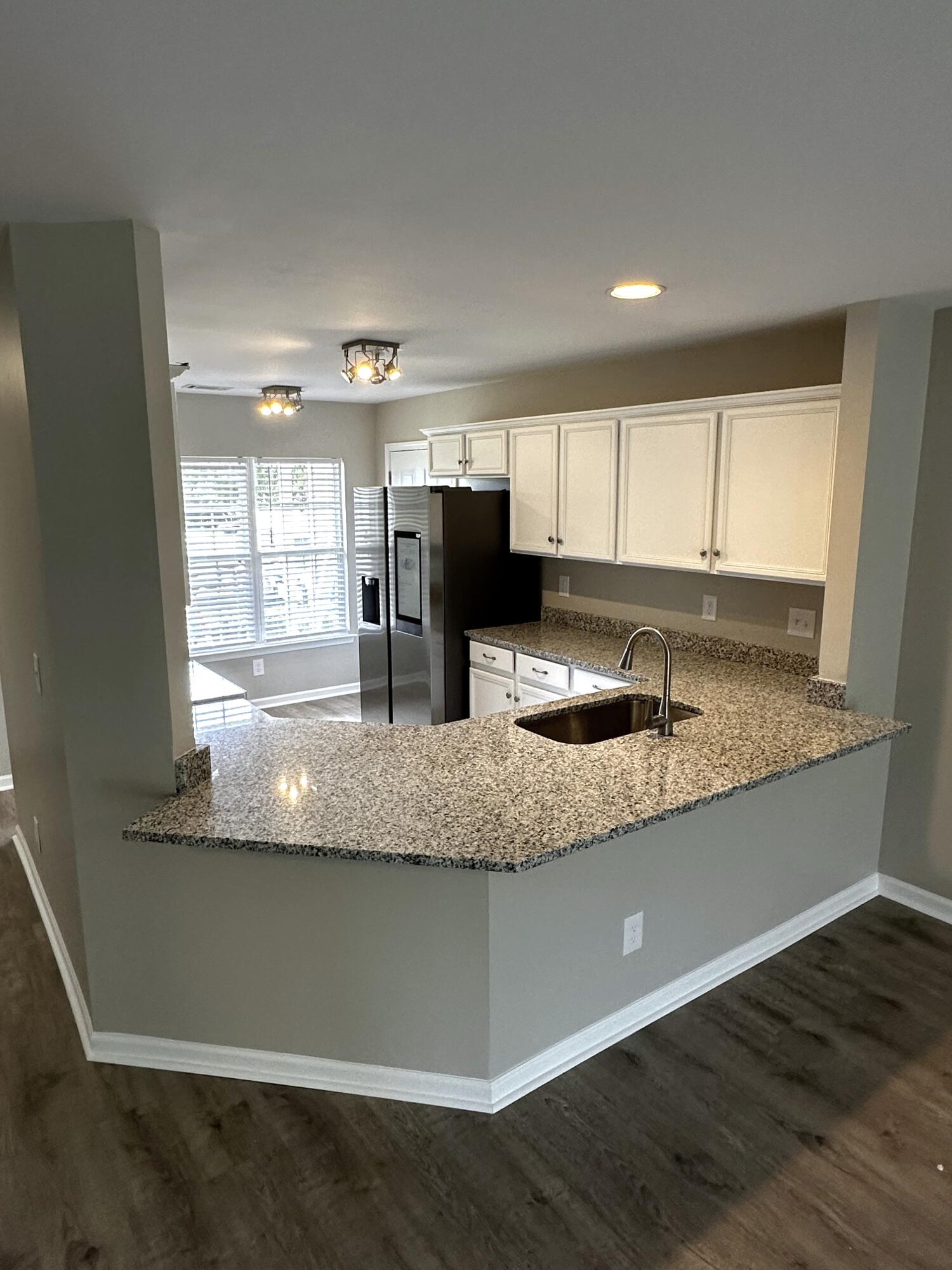 1246 River Rock Road Hanahan, SC 29410 - Photo 6 of 30 Kitchen3