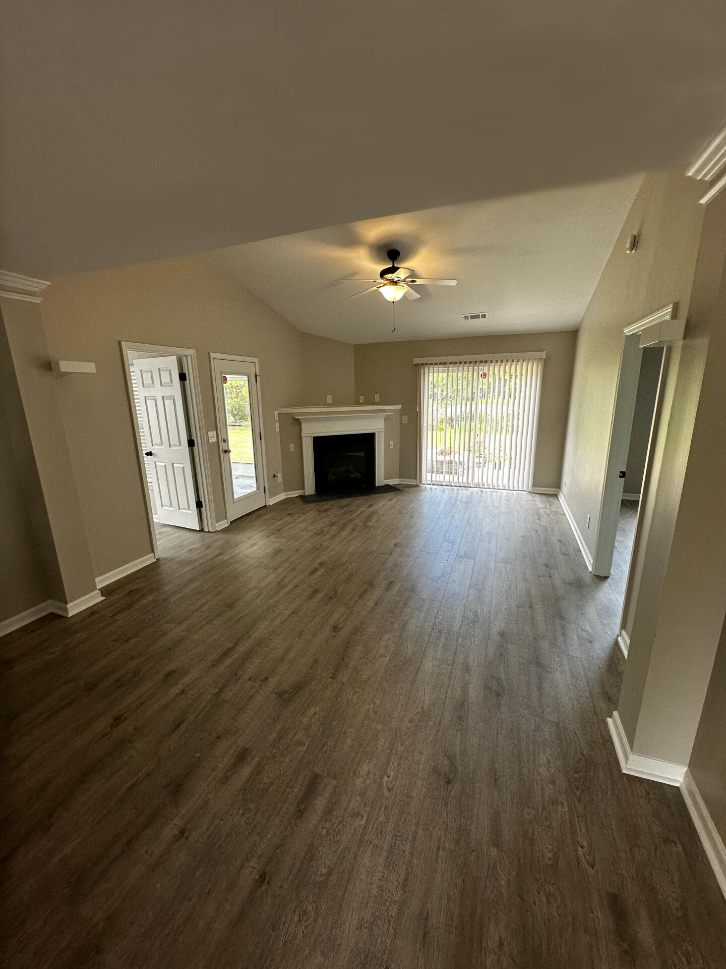 1246 River Rock Road Hanahan, SC 29410 - Photo 10 of 30 Living Room 1