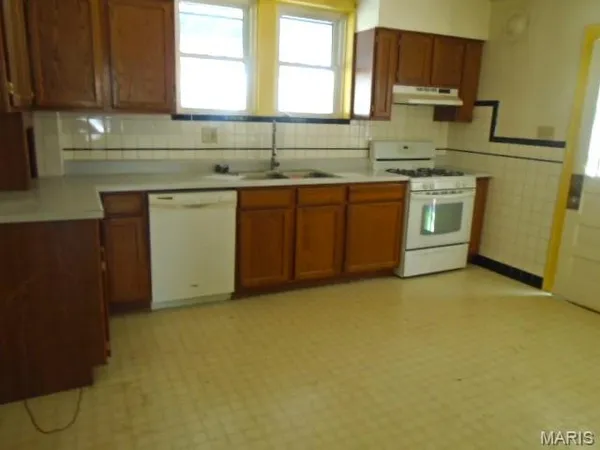 $222,500 | 3820 Barrington N Court, Arnold, MO 63010