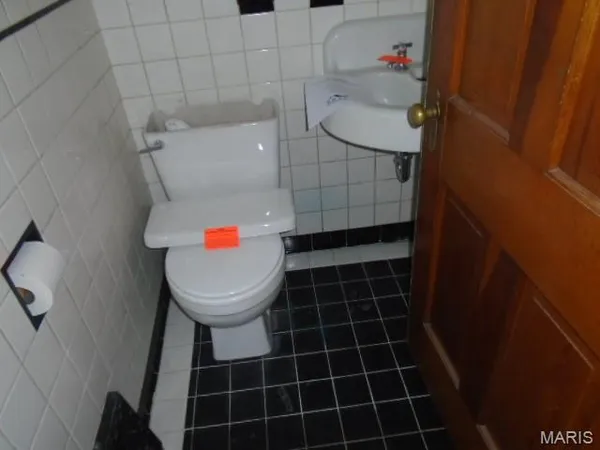 $222,500 | 3820 Barrington N Court, Arnold, MO 63010