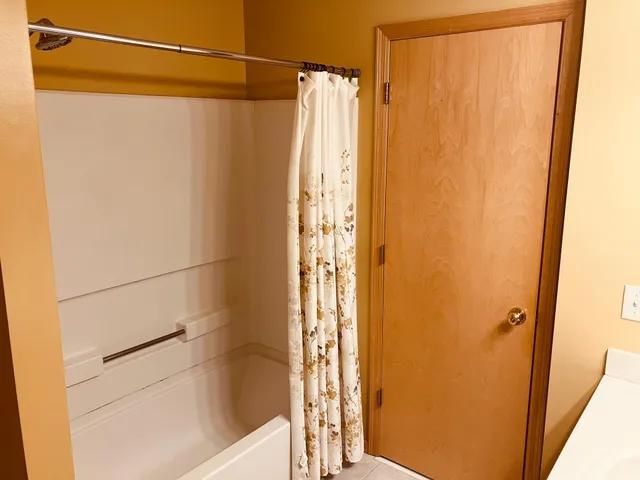 $269,500 | 9150 Comstock Lane North, Maple Grove, MN 55311