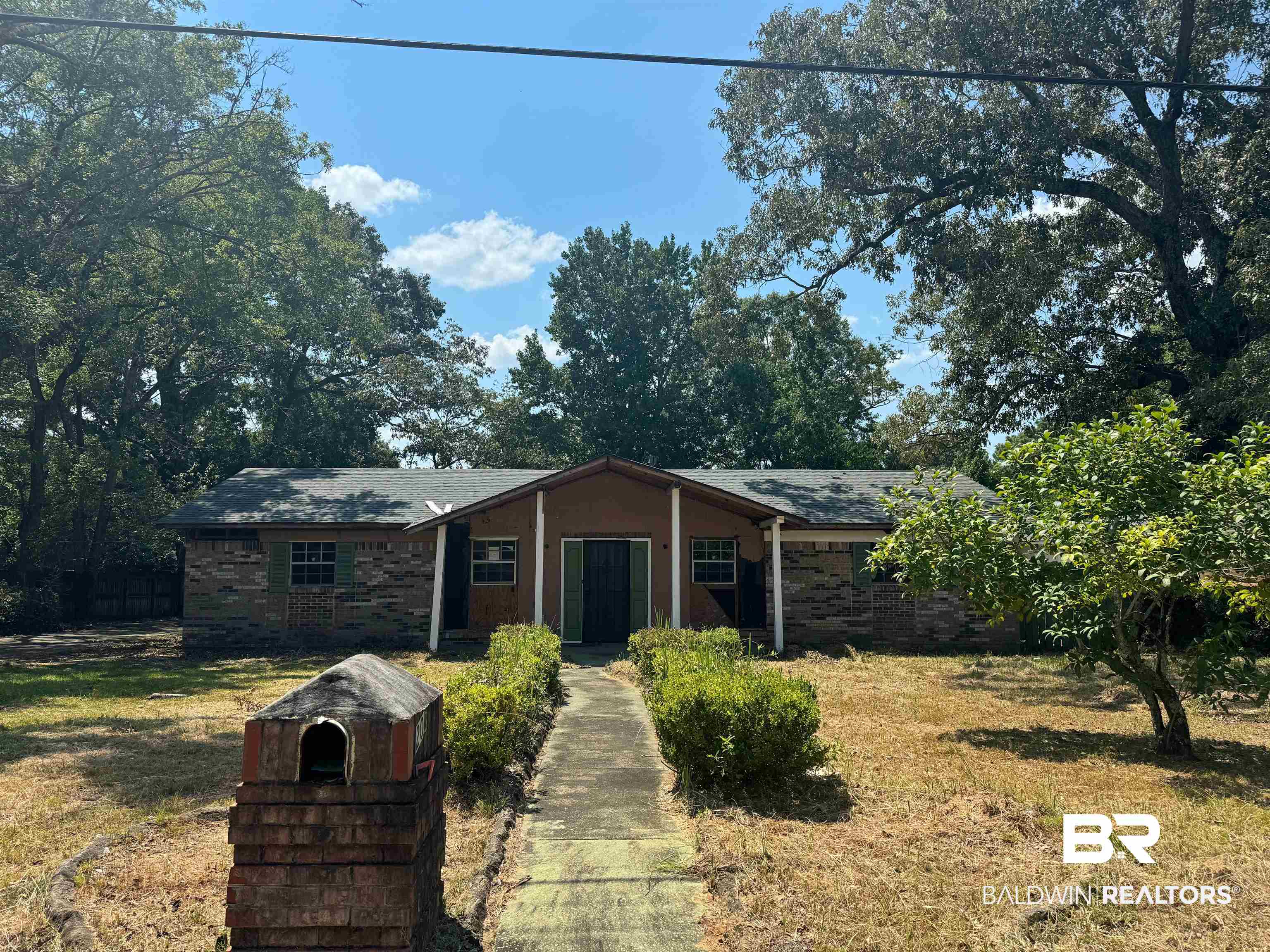 2016 Hillcrest Road Mobile, AL 36695 - Photo 2 of 2