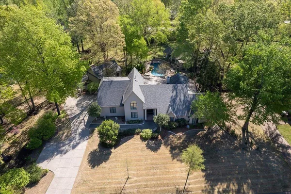 $1,175,000 | 2930 Country Pl Drive West, Collierville, TN 38017