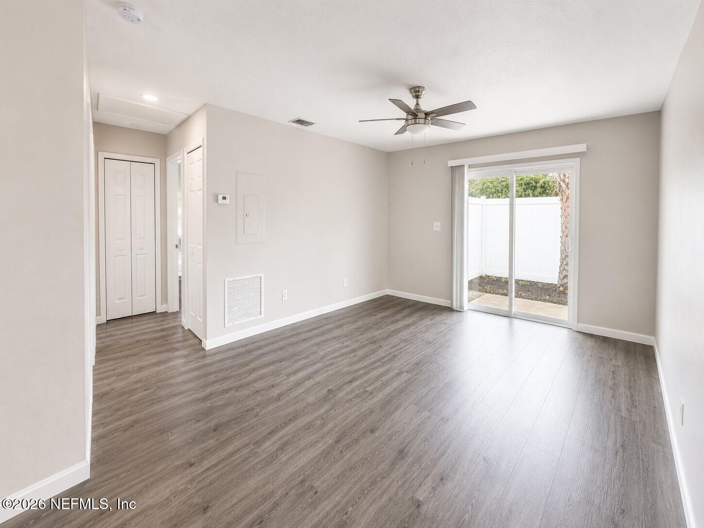 238 Ridge Crest Loop, Unit A Minneola, FL 34715 - Photo 5 of 17 Sala 4 Editada