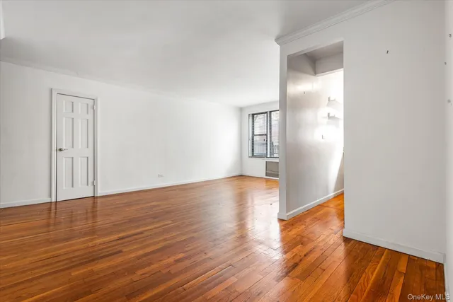$605,000 | 58-th Street West 400th, Unit 5G | Hell's Kitchen