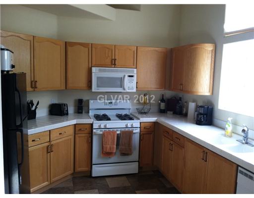 856 Coastal Beach Road Henderson, NV 89002 - Photo 6 of 12 Kitchen.