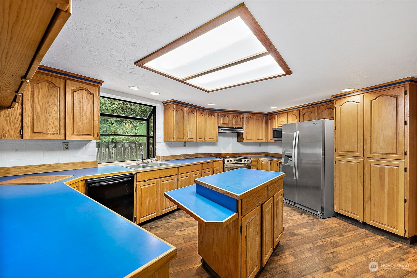 5200 Phillips Road Southeast Port Orchard, WA 98367 - Photo 15 of 40 Gallery Image 15