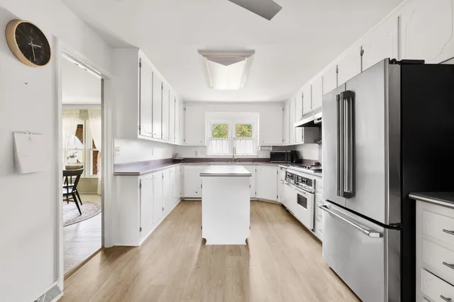 $700,000 | 1062 Dominion Drive, Hanahan, SC 29410