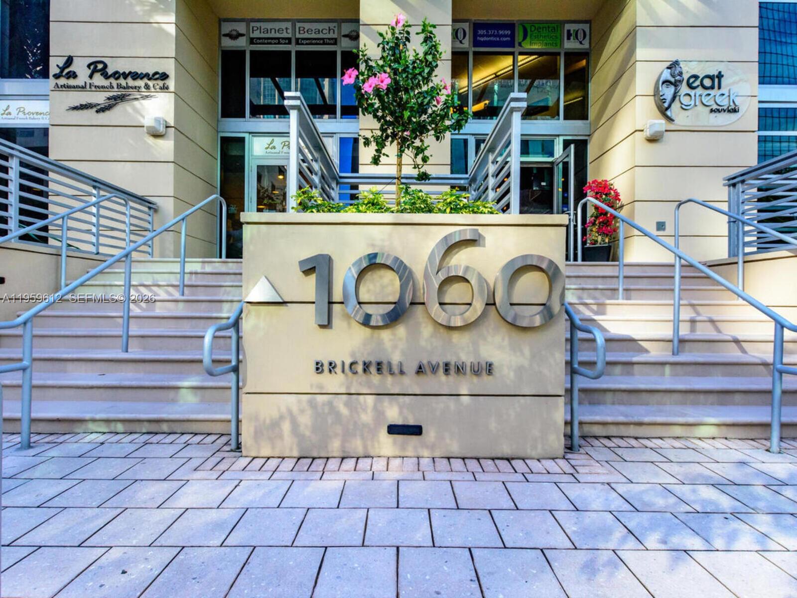 1060 Brickell Avenue, Unit 2113 Miami, FL 33131 - Photo 39 of 52 a view of entryway front of house