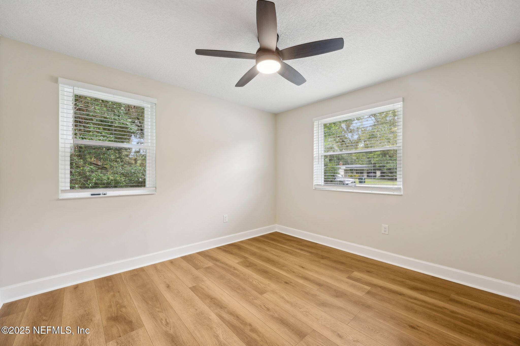 555 Glynlea Road Jacksonville, FL 32216 - Photo 23 of 32 3rd bedroom