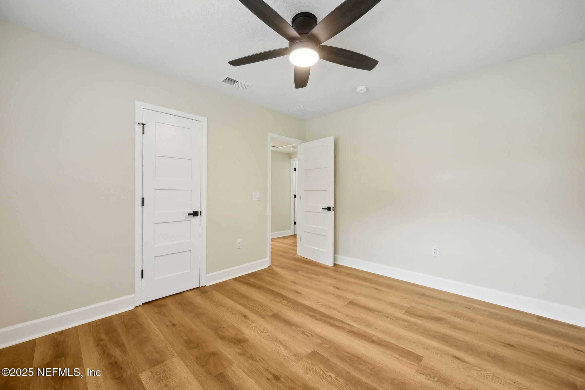 555 Glynlea Road Jacksonville, FL 32216 - Photo 24 of 32 3rd bedroom