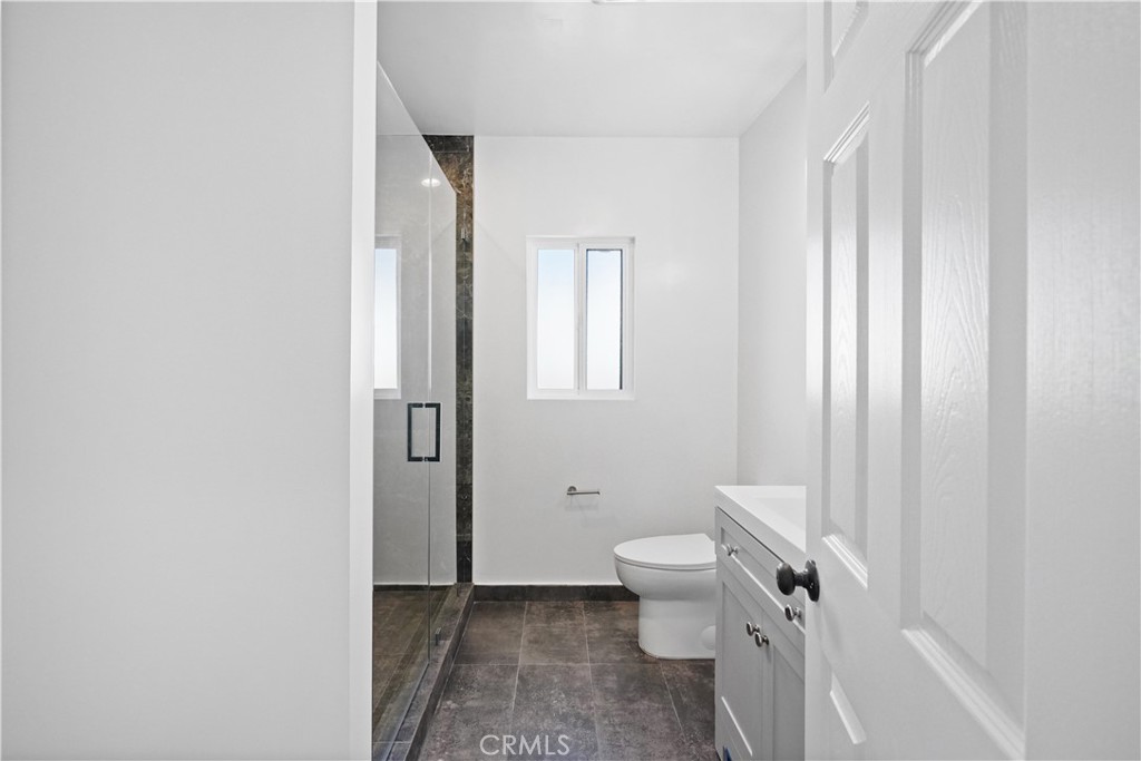 11031 Lull Street Sun Valley, CA 91352 - Photo 13 of 23