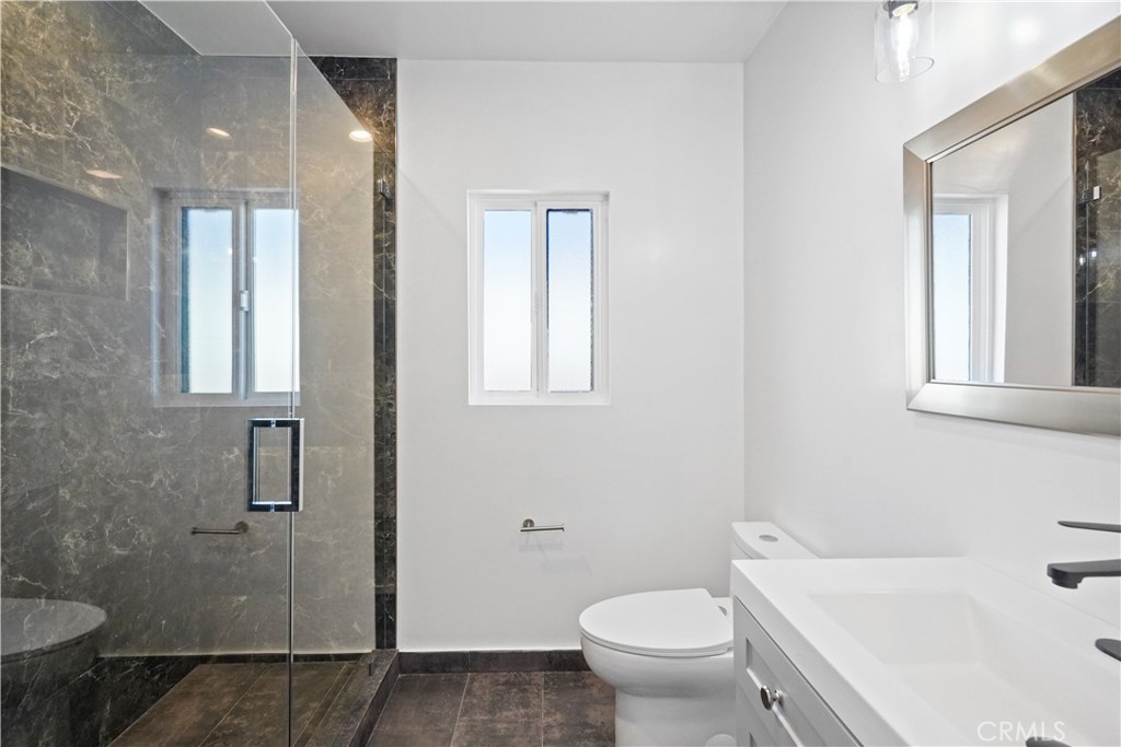 11031 Lull Street Sun Valley, CA 91352 - Photo 14 of 23