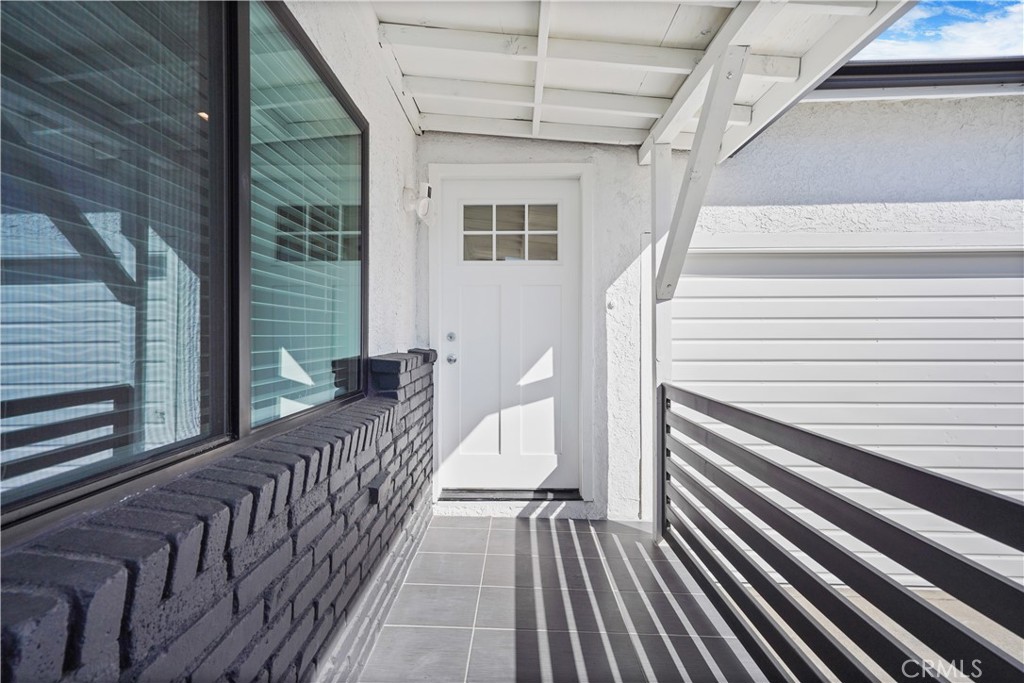 11031 Lull Street Sun Valley, CA 91352 - Photo 2 of 23