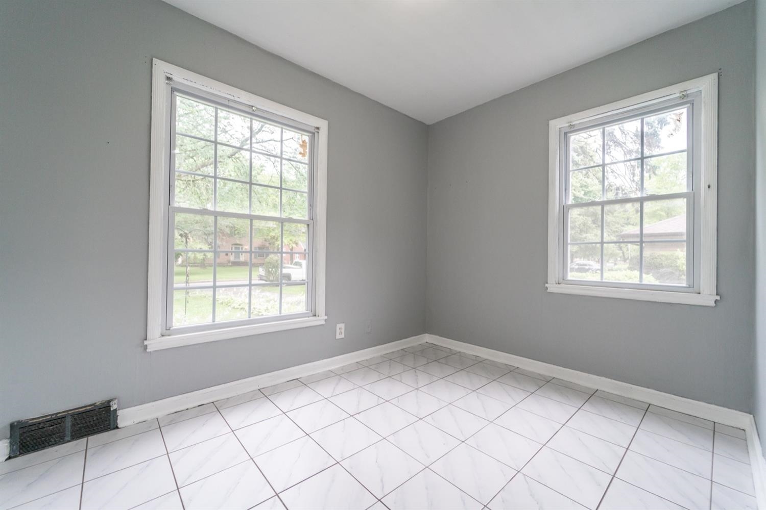 7111 Forest Avenue Hammond, IN 46324 - Photo 11 of 29 1500x1000