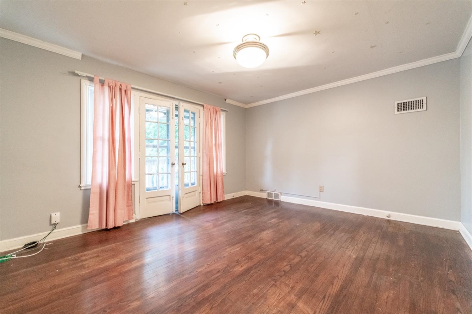 7111 Forest Avenue Hammond, IN 46324 - Photo 14 of 29 1500x1000
