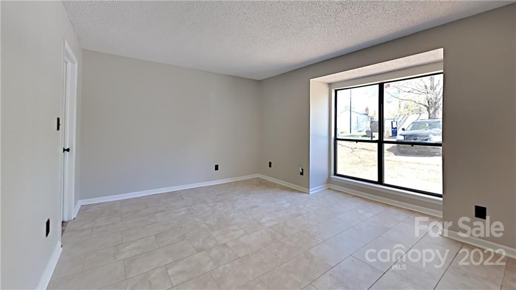 11108 Harrowfield Road Charlotte, NC 28226 - Photo 6 of 8 Gallery Image 6