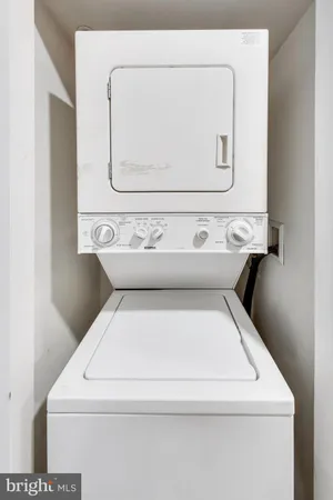 $3,000 | 5885 Colorado Avenue Northwest, Unit 401, Washington, DC 20011