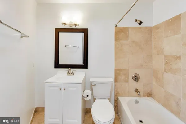 $3,000 | 5885 Colorado Avenue Northwest, Unit 401, Washington, DC 20011