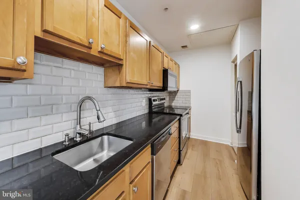 $3,000 | 5885 Colorado Avenue Northwest, Unit 401, Washington, DC 20011