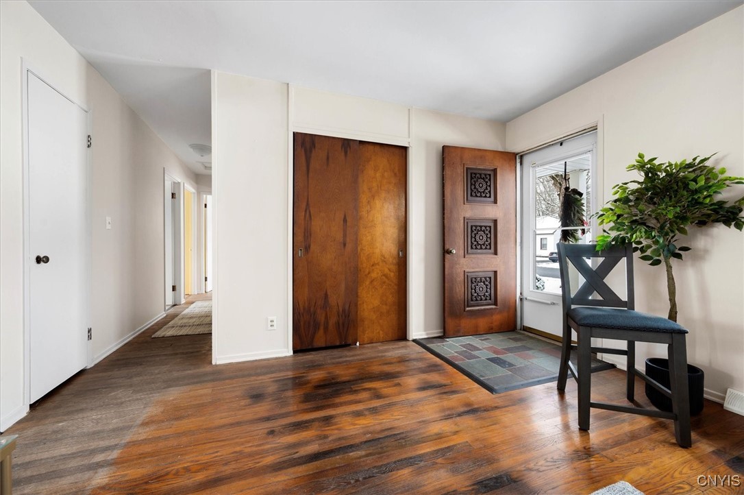 214-216 Hamilton Street Rome, NY 13440 - Photo 5 of 37 Front Entryway