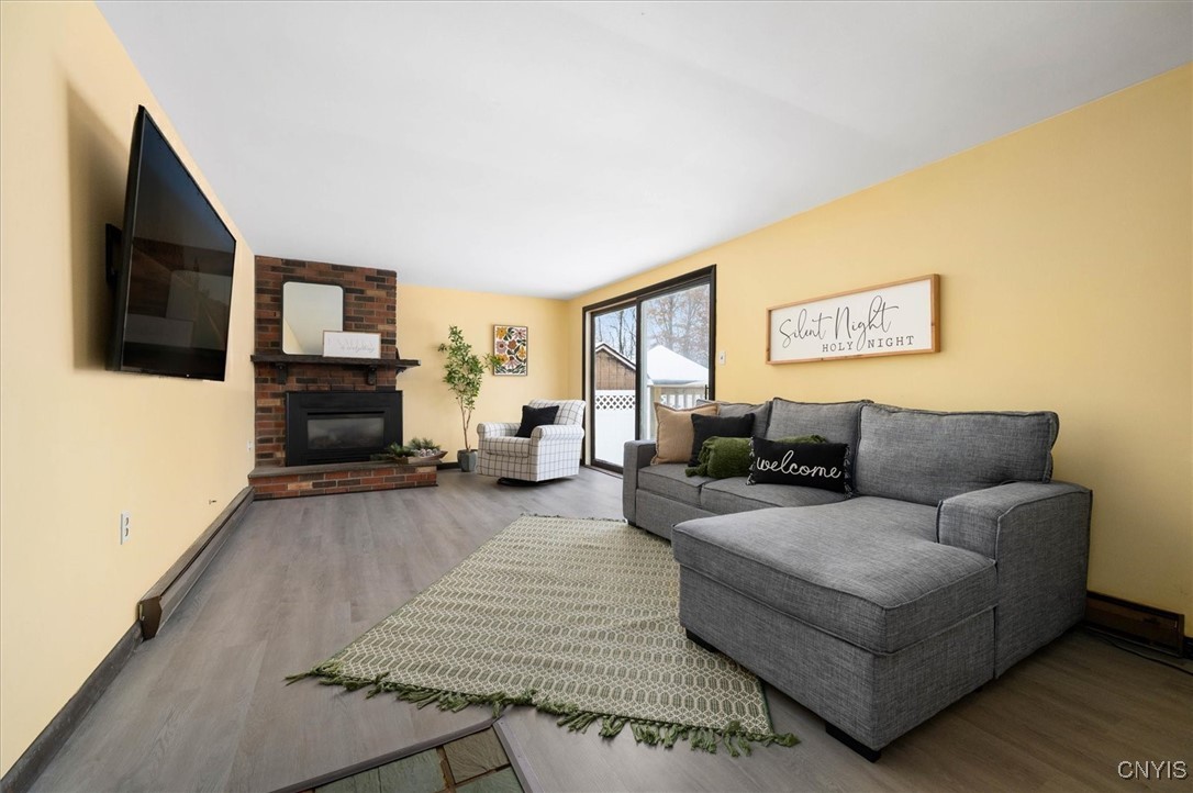 214-216 Hamilton Street Rome, NY 13440 - Photo 9 of 37 Freshly Painted Family Room