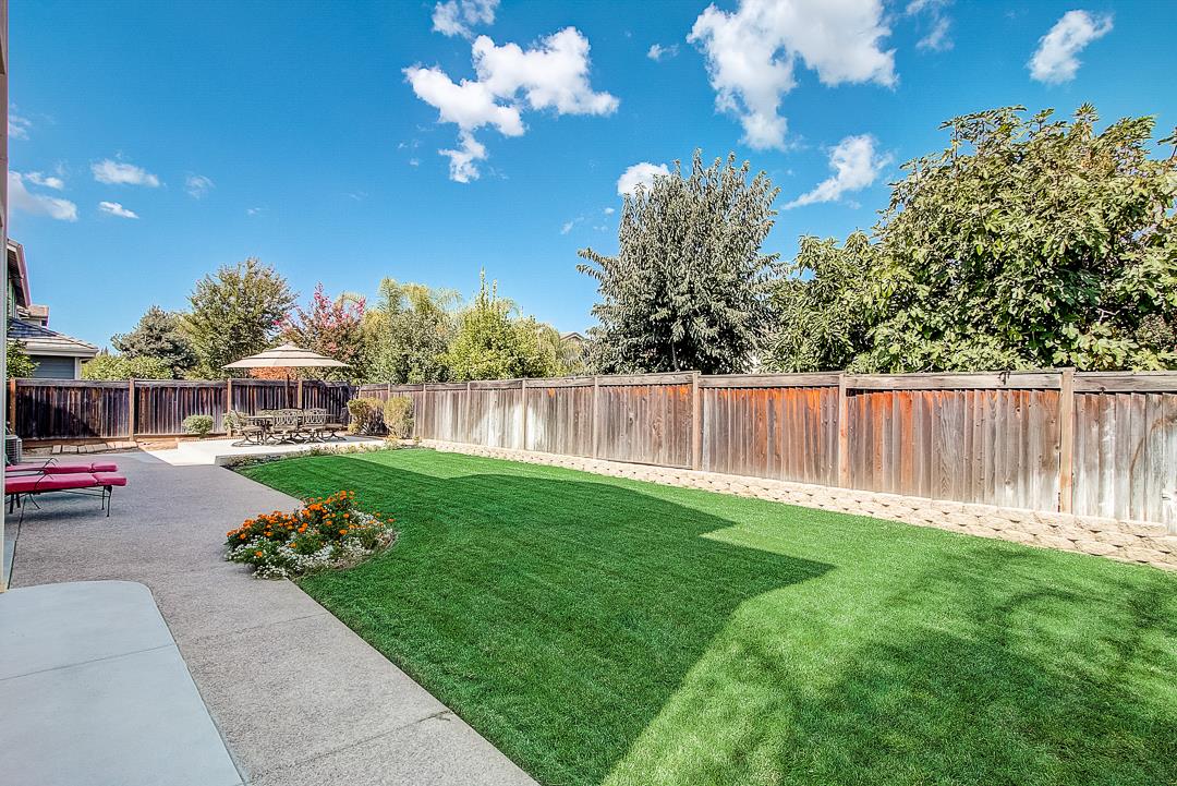 7108 Lahinch Drive Gilroy, CA 95020 - Photo 46 of 50 a view of a garden with an outdoor space