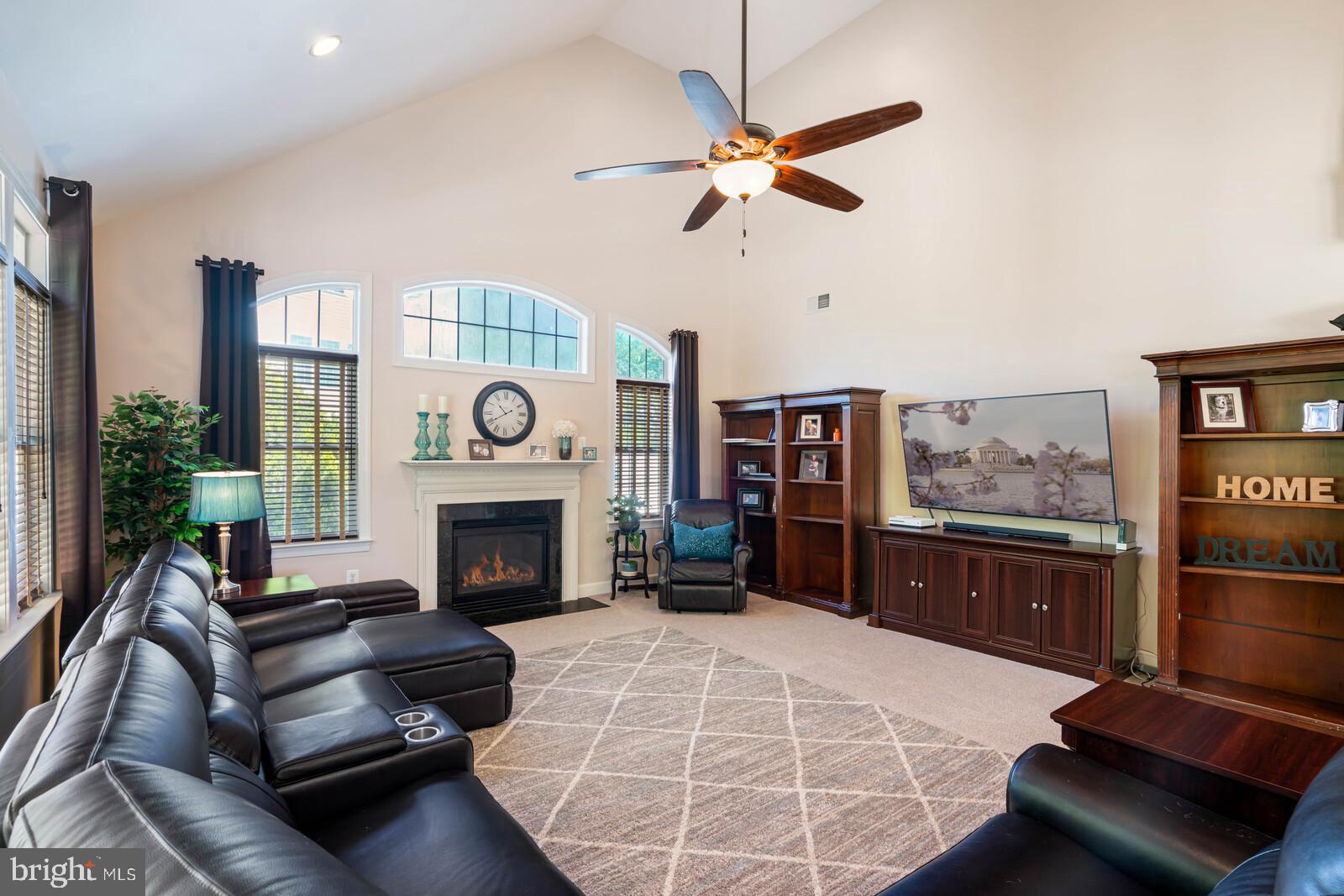 18629 Kerill Road Triangle, VA 22172 - Photo 15 of 52 Family Room