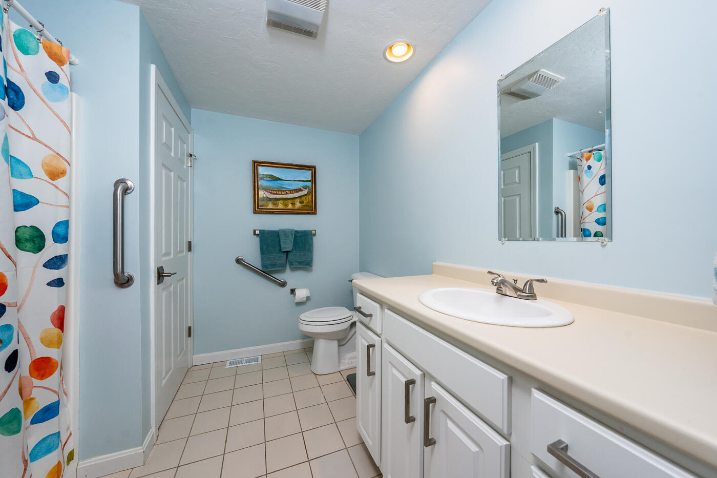 3 Longwood Road Mashpee, MA 02649 - Photo 12 of 33 Primary Bathroom