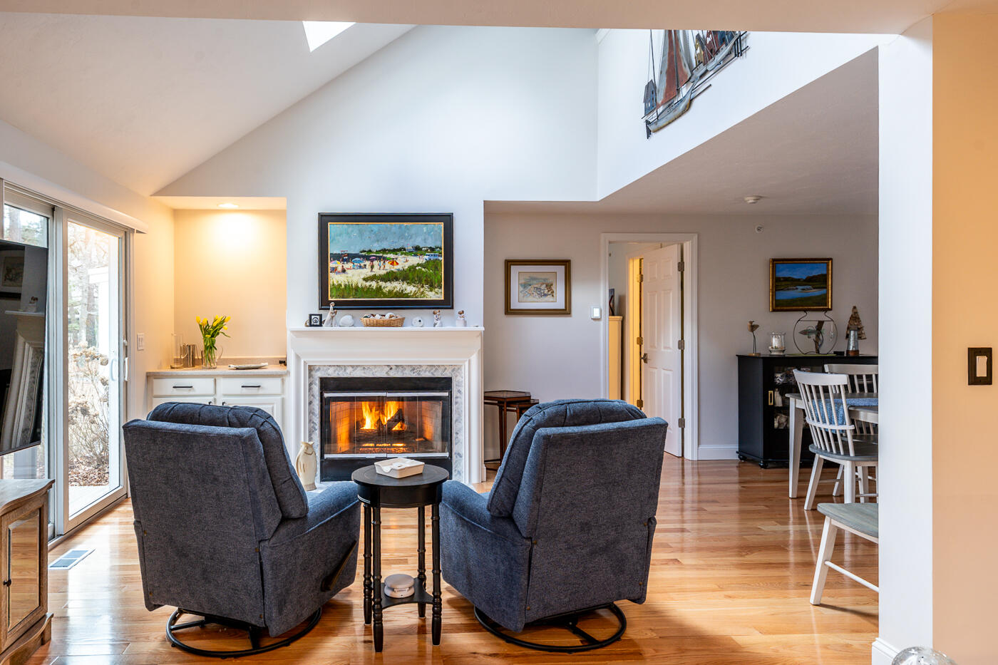 3 Longwood Road Mashpee, MA 02649 - Photo 7 of 33 Cozy living room seating space