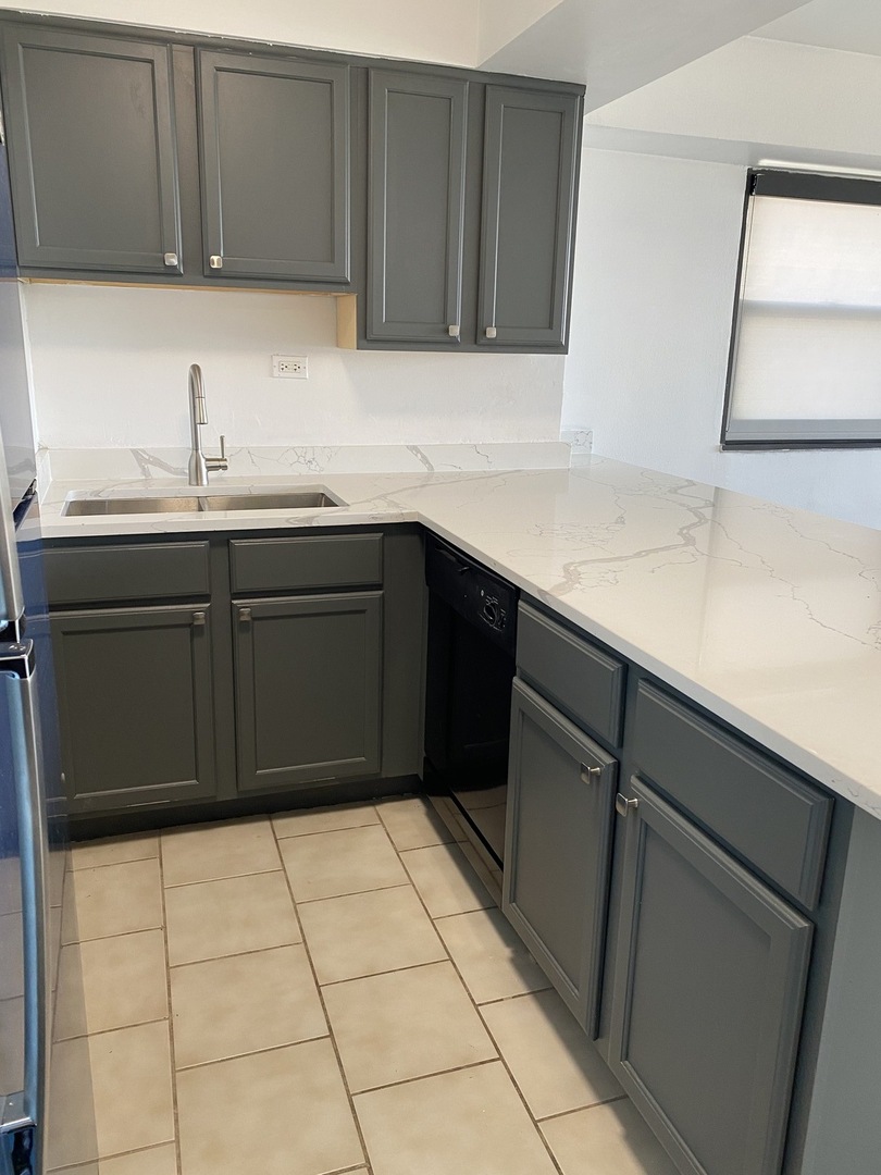 6030 North Sheridan Road, Unit 612 Chicago, IL 60660 - Photo 11 of 12