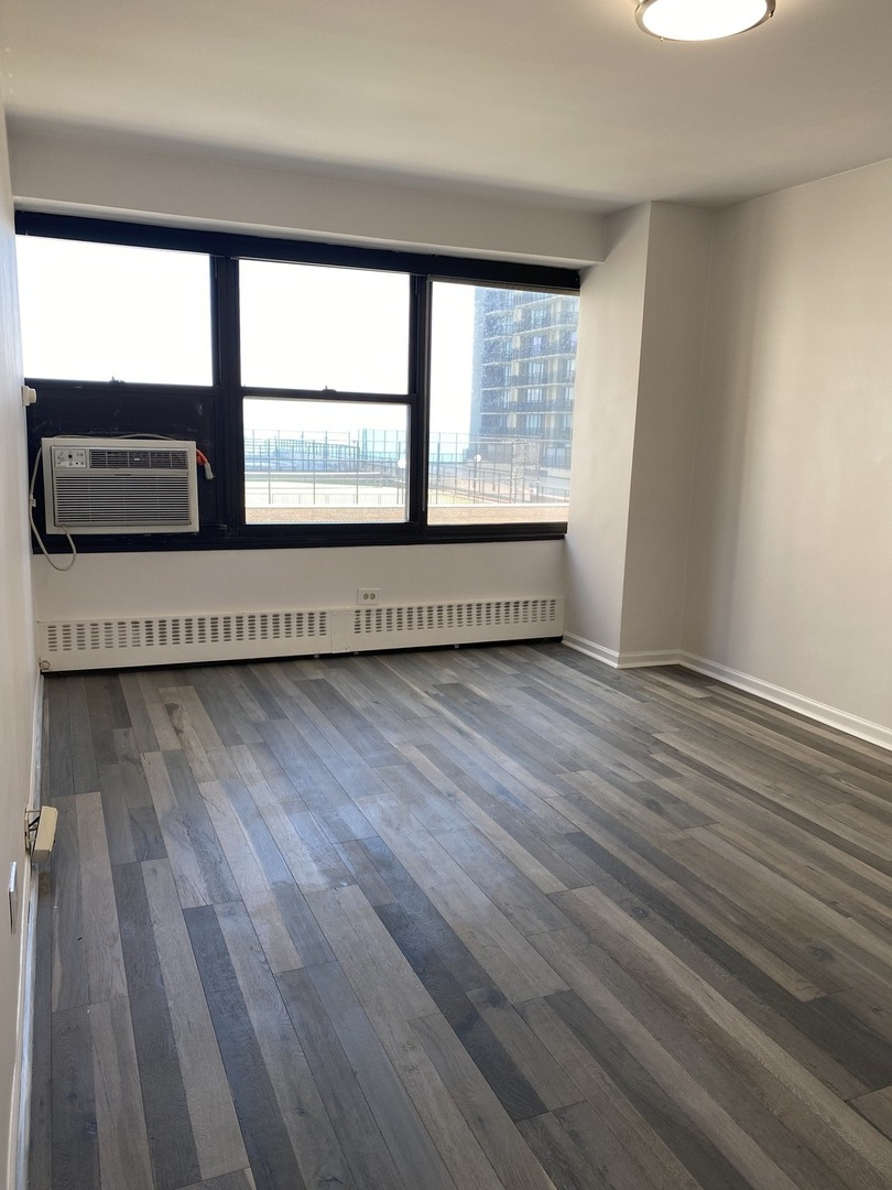 6030 North Sheridan Road, Unit 612 Chicago, IL 60660 - Photo 8 of 12