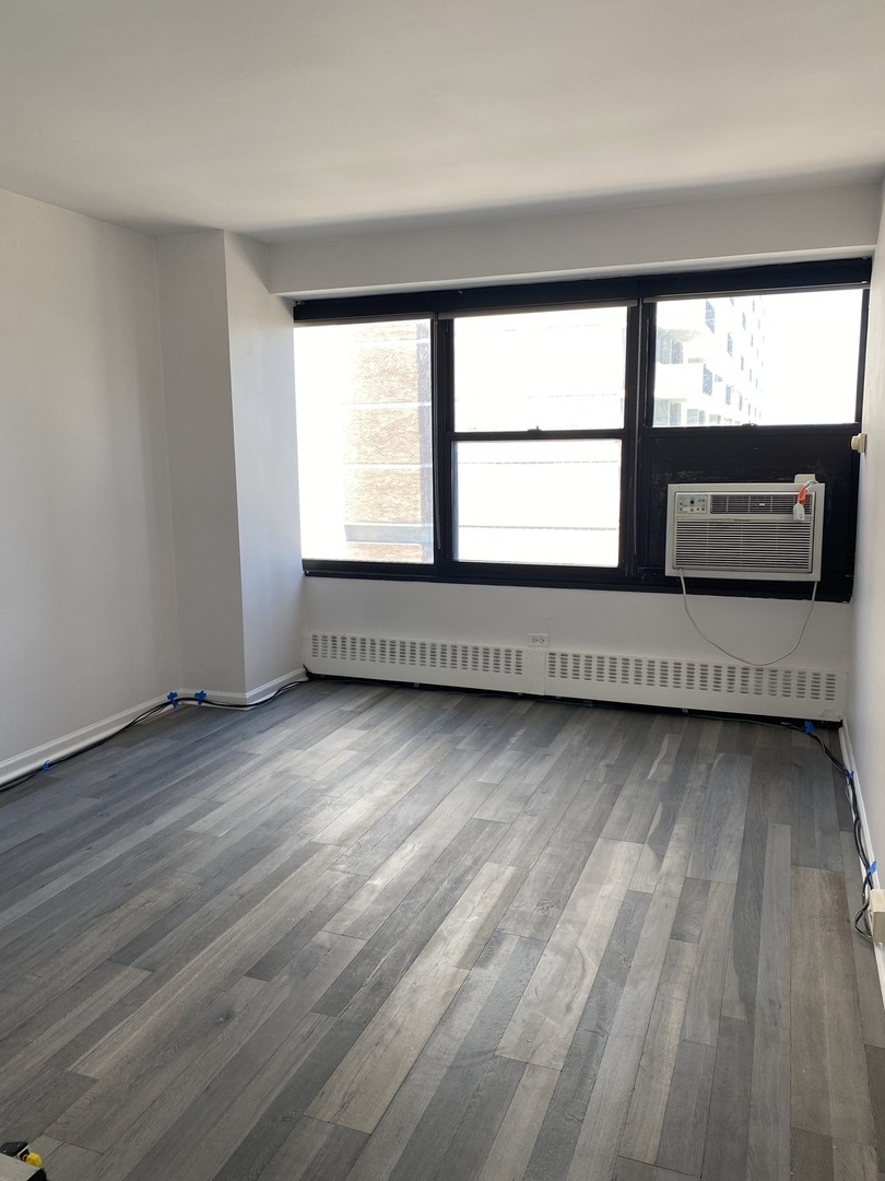 6030 North Sheridan Road, Unit 612 Chicago, IL 60660 - Photo 9 of 12