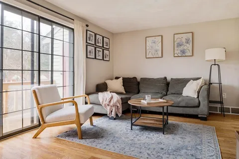 $489,900 | 81 Apache Way, Unit 81, Tewksbury, MA 01876
