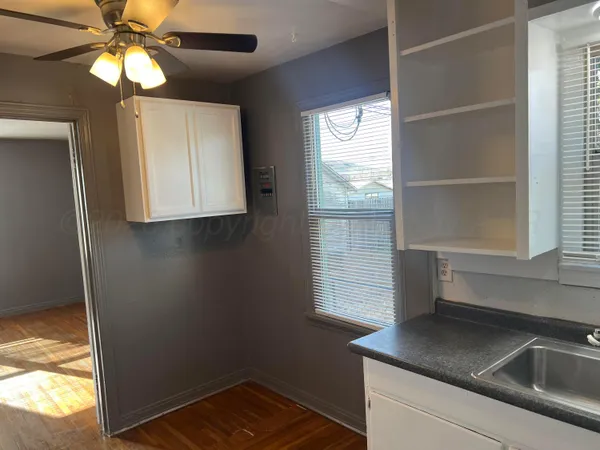 $700 | 1210 C Southwest 11th Avenue, Amarillo, TX 79101