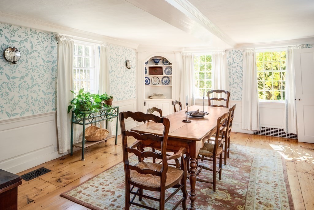 42 Carlisle Road Acton, MA 01720 - Photo 13 of 32 Gallery Image 13