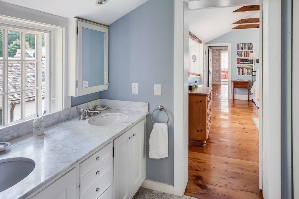 42 Carlisle Road Acton, MA 01720 - Photo 19 of 32 Gallery Image 19