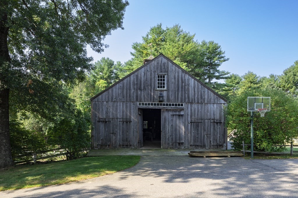 42 Carlisle Road Acton, MA 01720 - Photo 23 of 32 Gallery Image 23