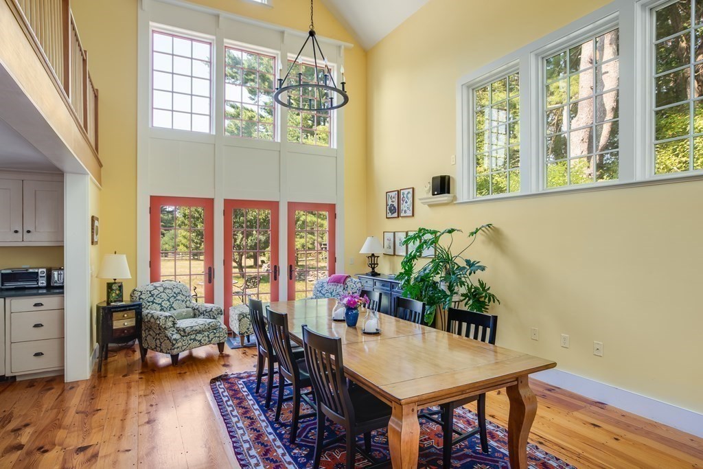 42 Carlisle Road Acton, MA 01720 - Photo 9 of 32 Gallery Image 9
