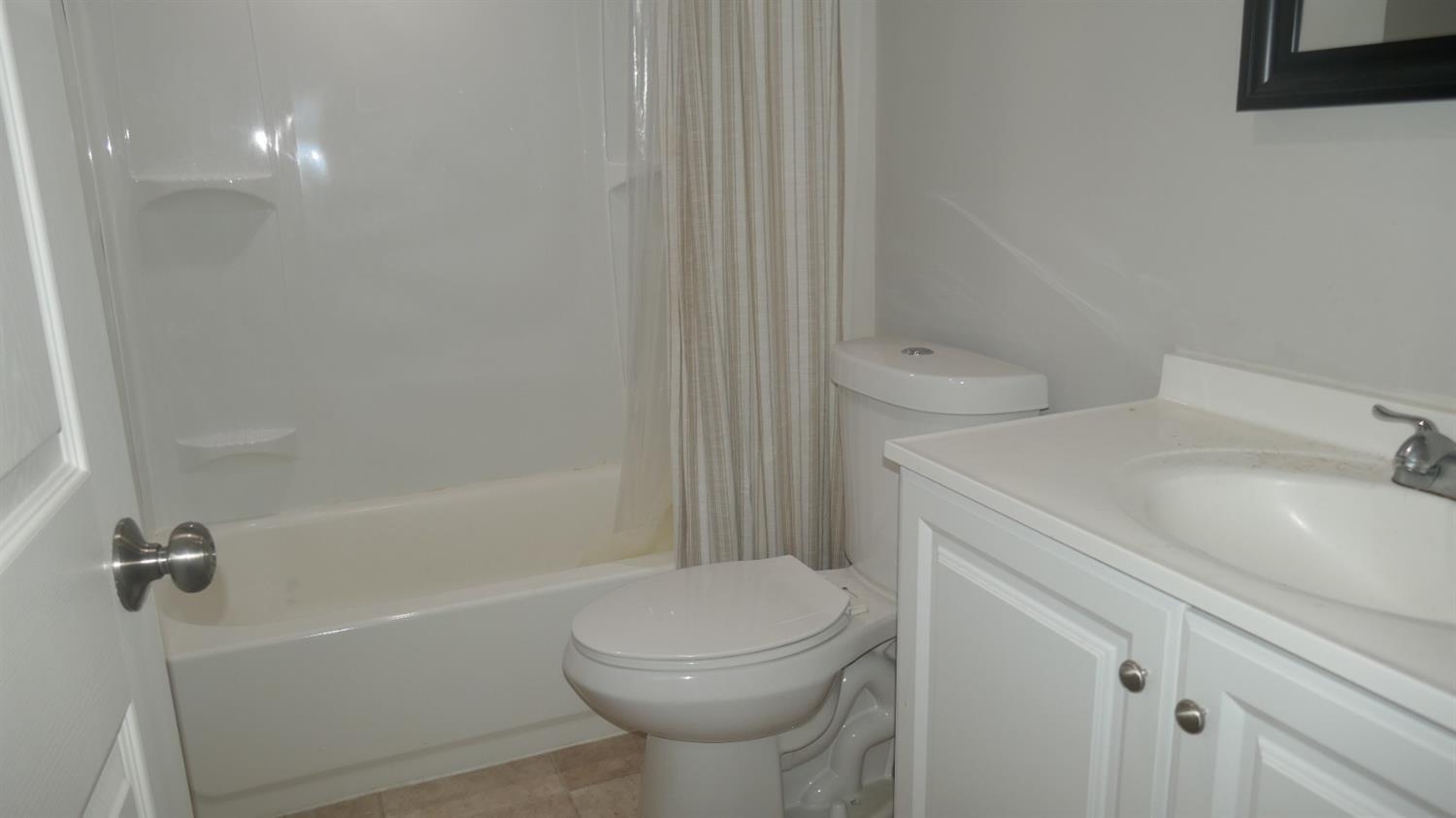 3716 Watterson Road Fairfax, OH 45227 - Photo 14 of 23