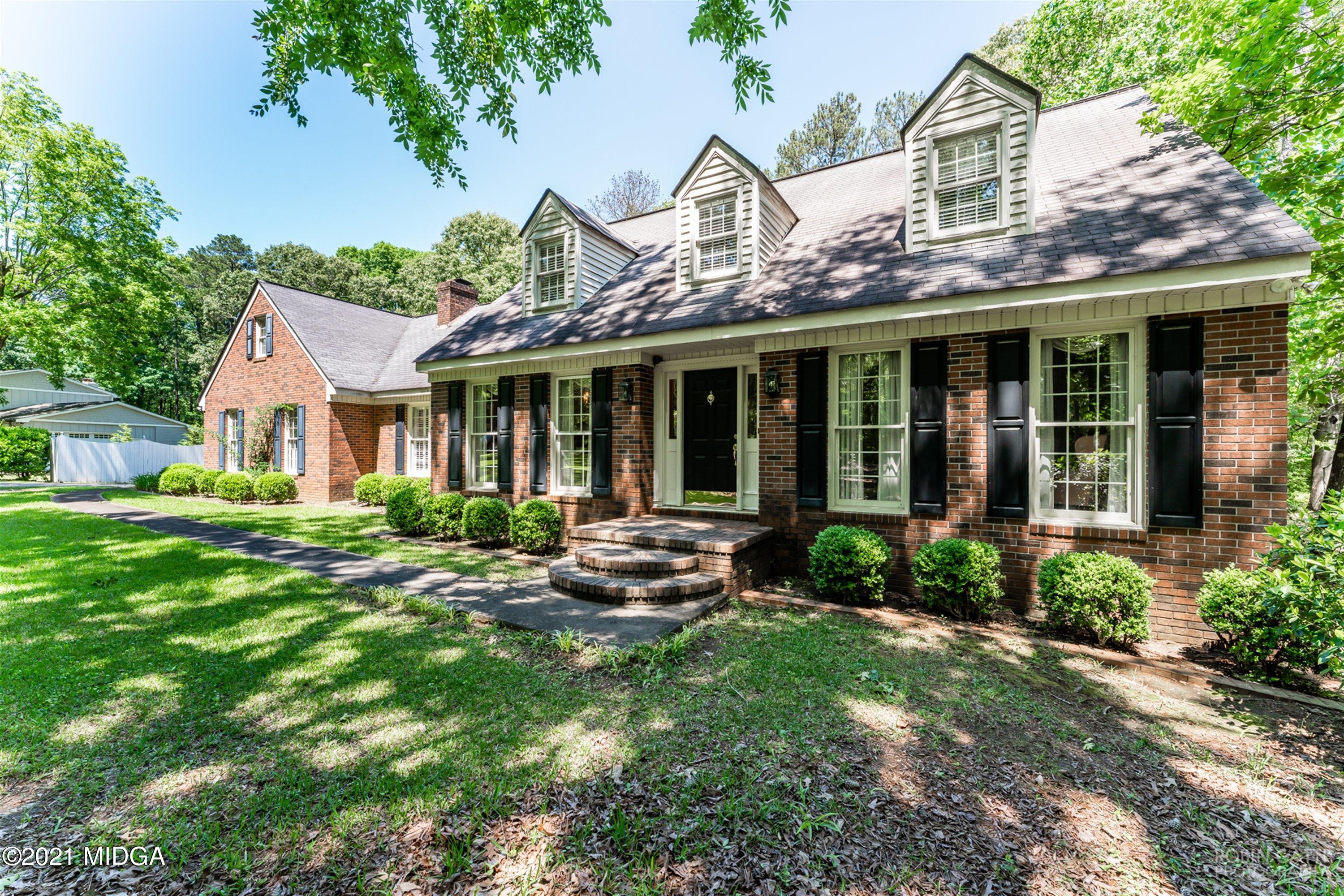 724 Crawford Road Macon, GA 31210 - Photo 2 of 32 02-DSC09298