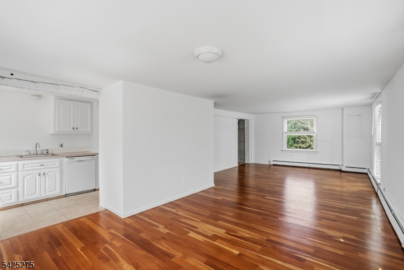 8 Morris Turnpike Randolph, NJ 07869 - Photo 17 of 30