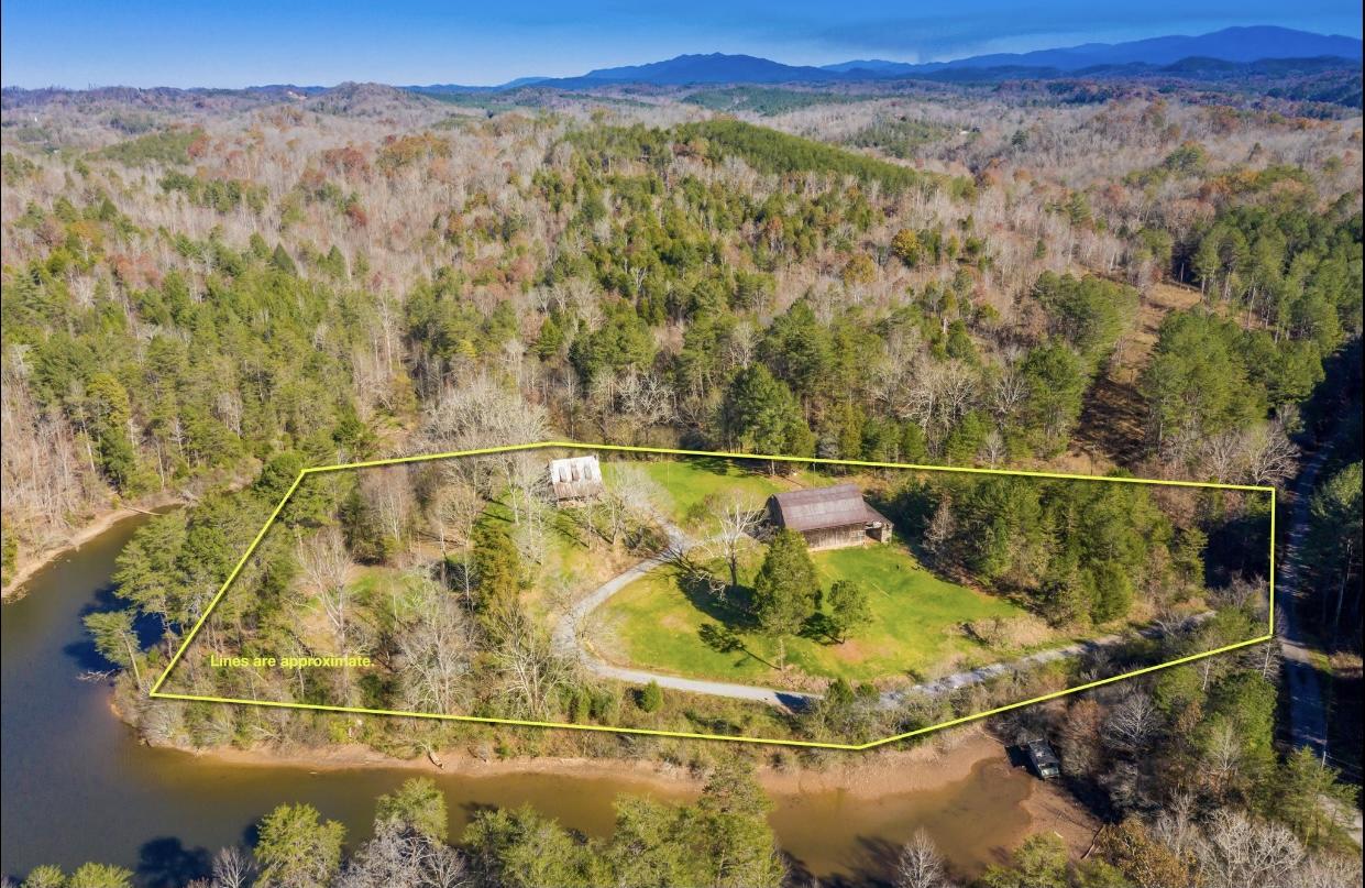 340 Bill Moser Road Vonore, TN 37885 - Photo 1 of 40 5A18AD37-94EB-4D55-8574-0A0EF9E3C403