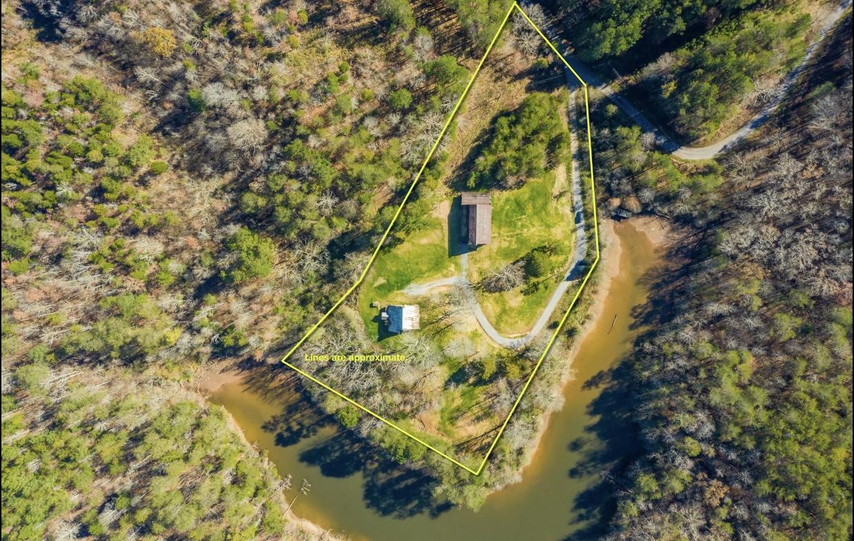 340 Bill Moser Road Vonore, TN 37885 - Photo 2 of 40 E49393BD-A514-463B-9479-92B0D4AF1FD2