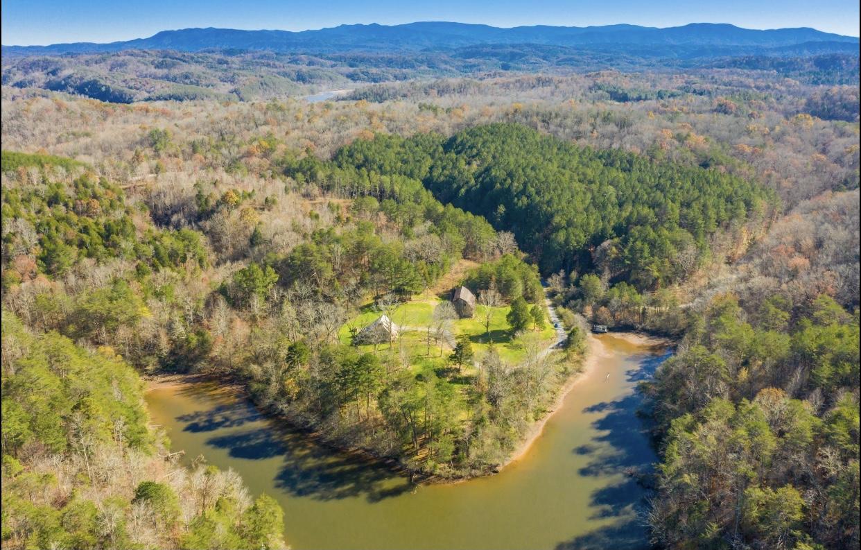 340 Bill Moser Road Vonore, TN 37885 - Photo 8 of 40 3962D9D1-7451-47AD-9A48-AA2D89CCA7F0