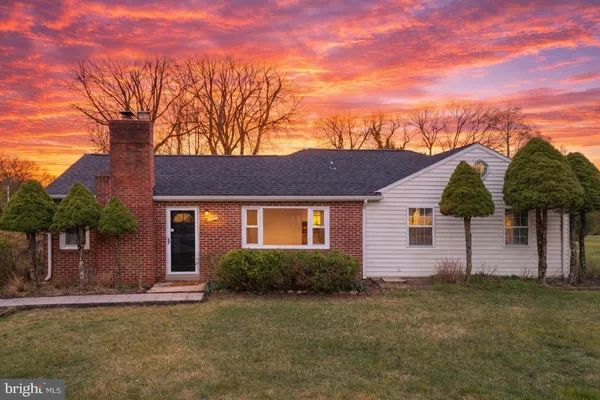 $435,000 | 9804 Highview Avenue, Damascus, MD 20872