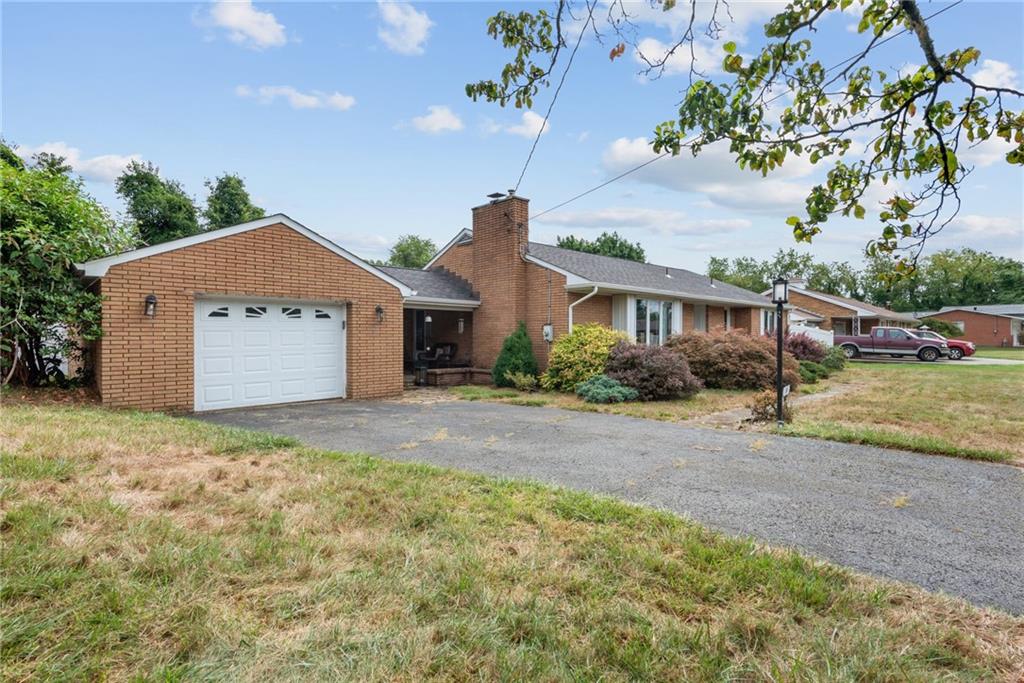 109 Emery Road Fredericktown, PA 15333 - Photo 2 of 29