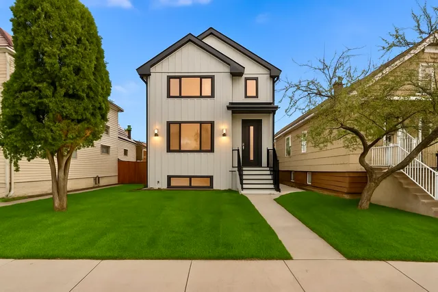 $879,000 | 2411 North 77th Avenue, Elmwood Park, IL 60707