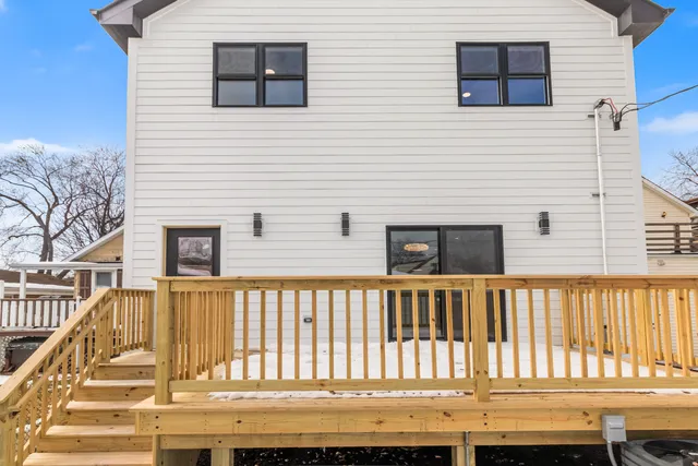 $879,000 | 2411 North 77th Avenue, Elmwood Park, IL 60707