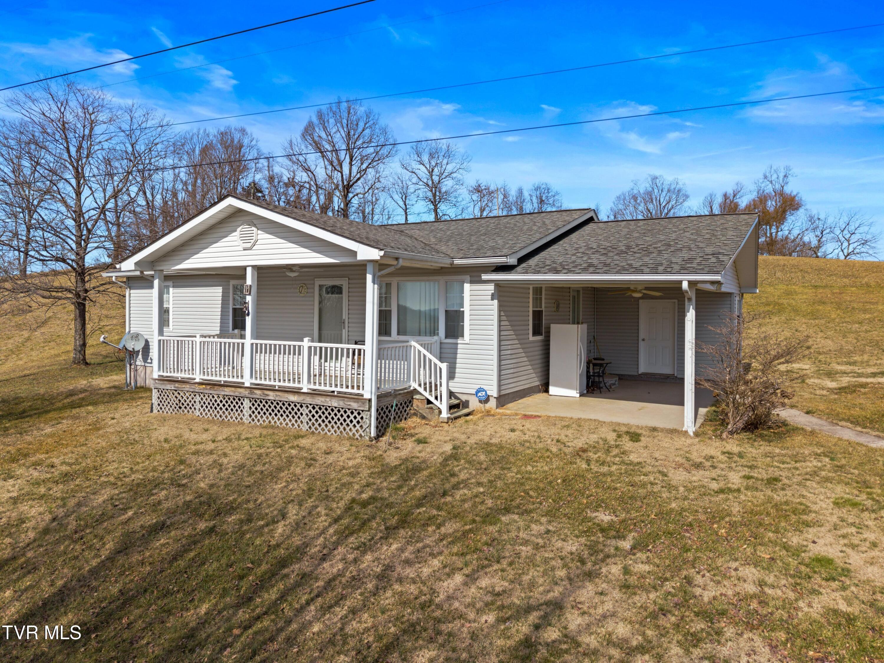1370 Raven Hill Road Tazewell, TN 37879 - Photo 1 of 28 003-1370RavenHillRoad-Tazewell-TN-37879-